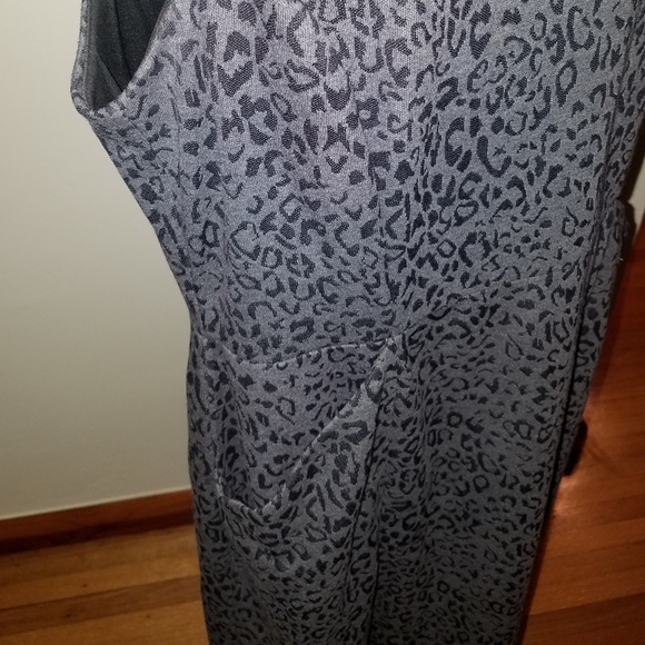 Dress - Picture 5 of 6